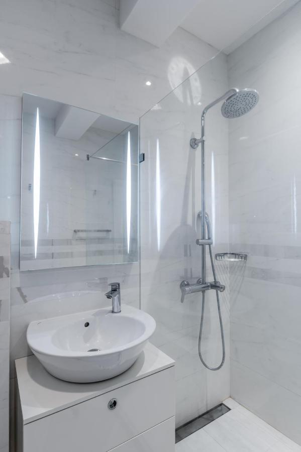 Central 2-Bd Bright Apartment In Sofia By Flat Mаnager Zewnętrze zdjęcie