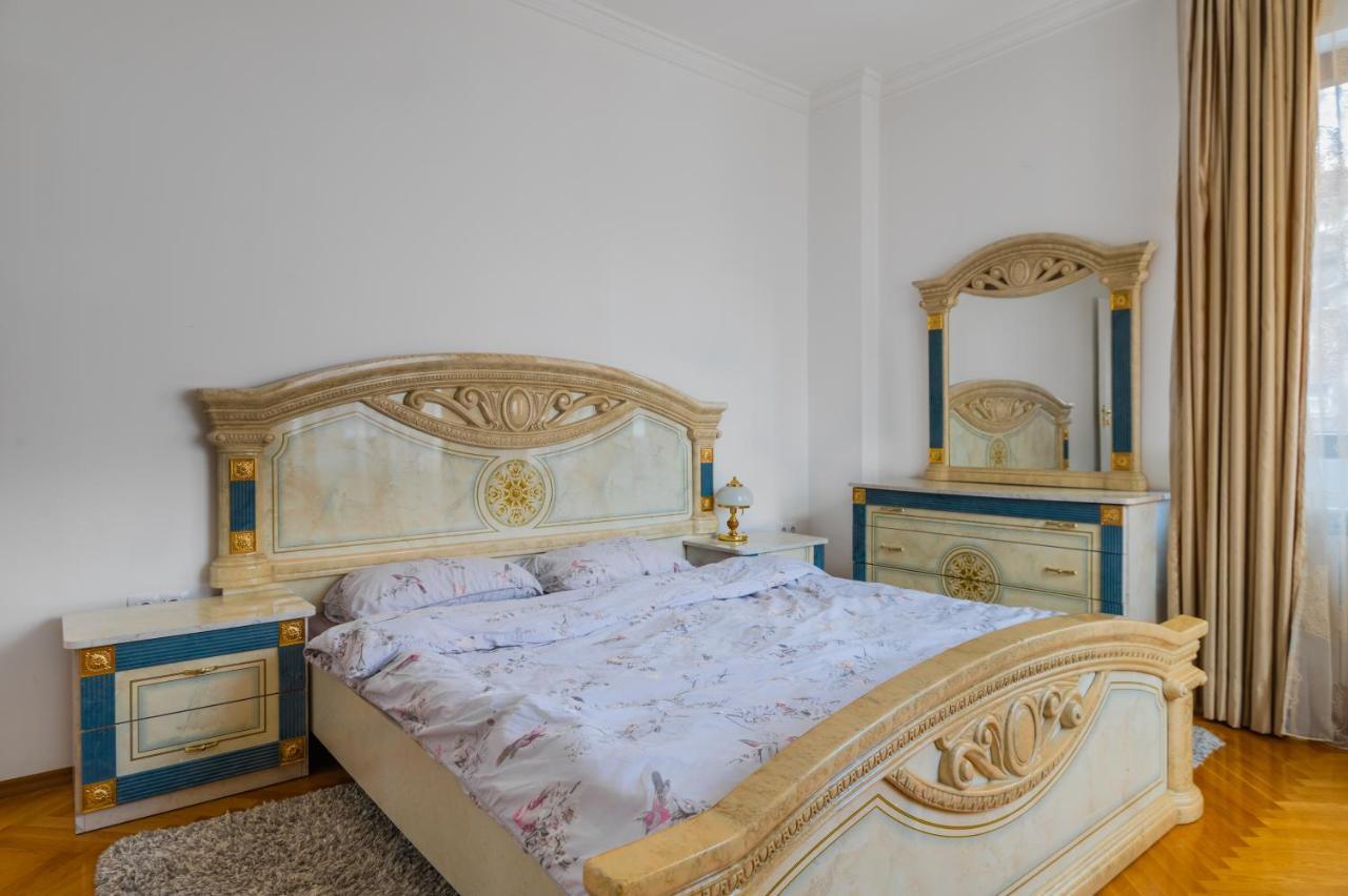 Central 2-Bd Bright Apartment In Sofia By Flat Mаnager Zewnętrze zdjęcie