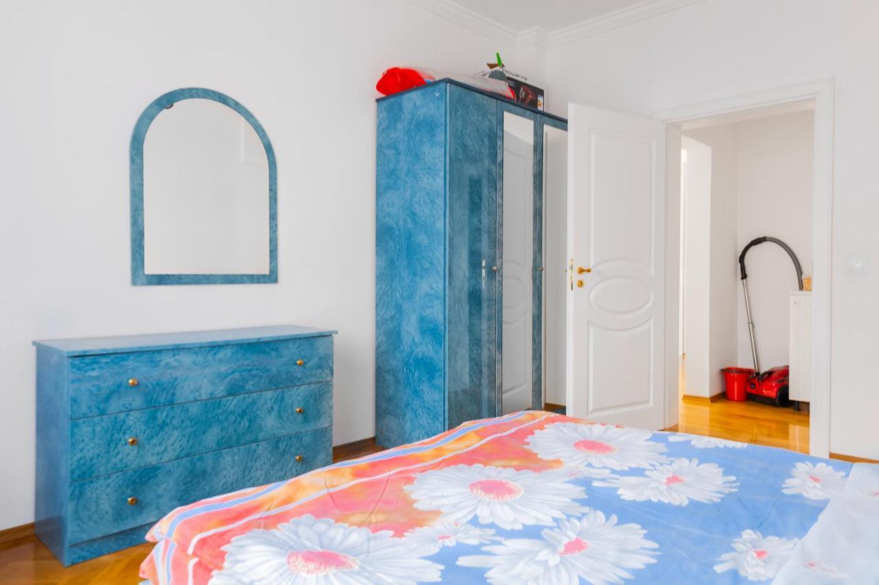 Central 2-Bd Bright Apartment In Sofia By Flat Mаnager Zewnętrze zdjęcie